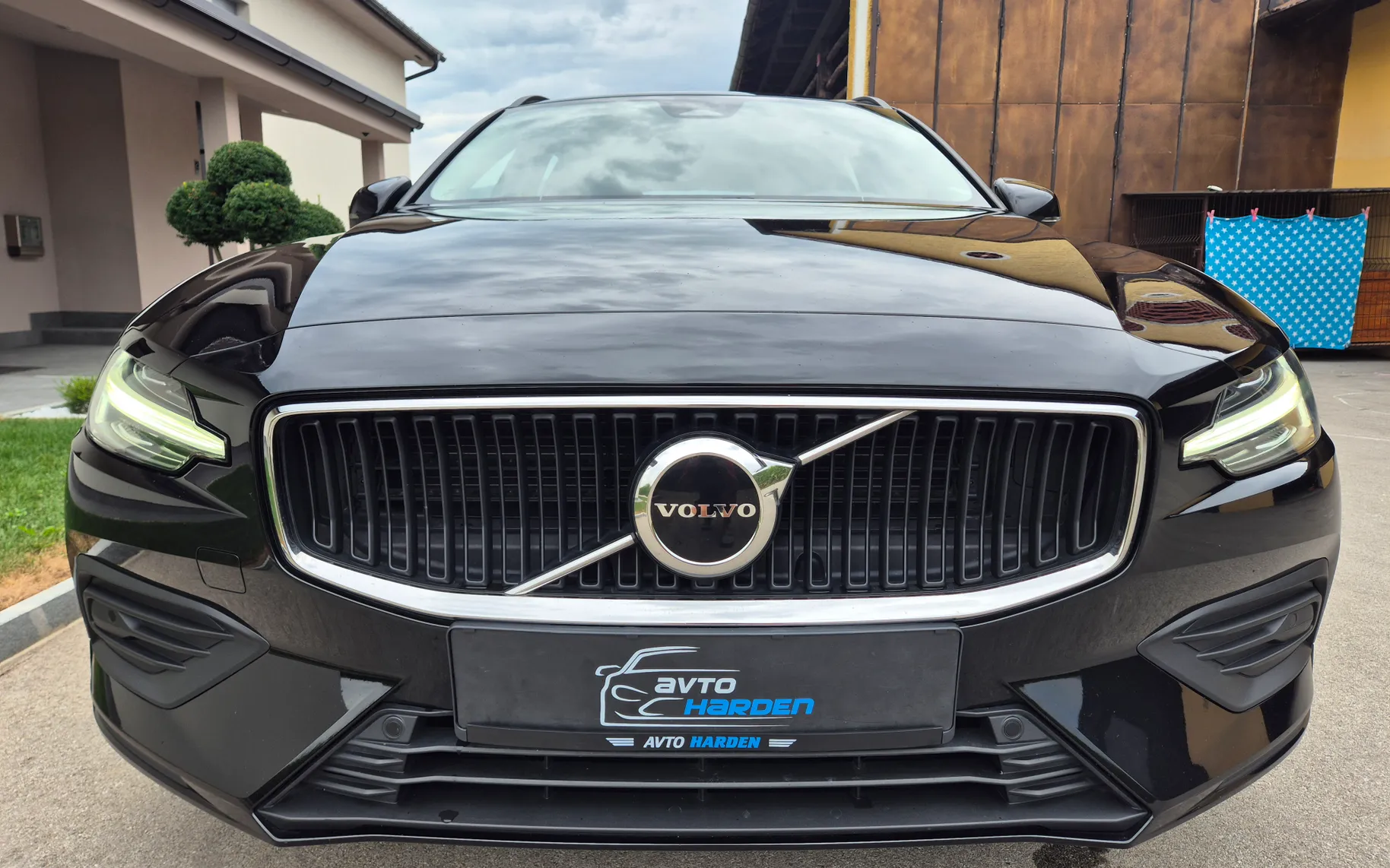 Zunanja slika - Volvo V60 - B4D Core Avt. - 4