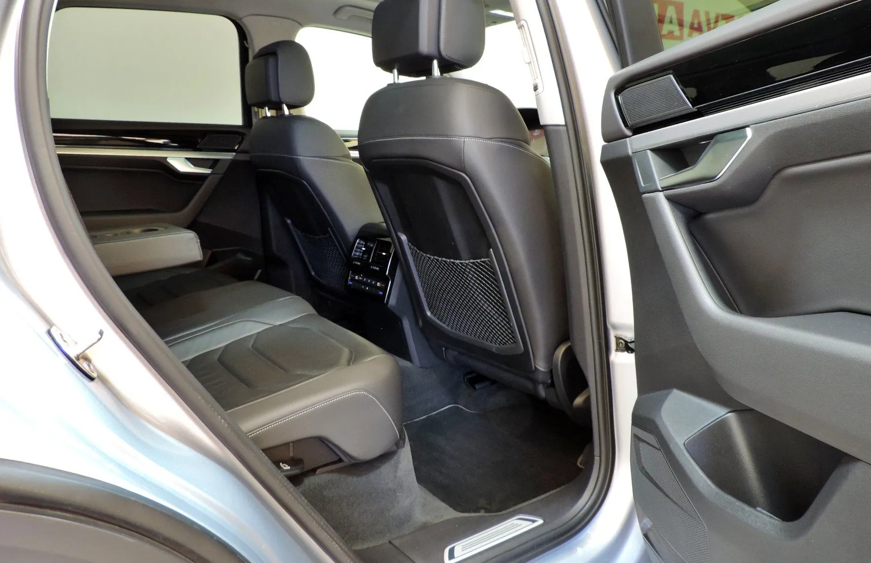 Zunanja slika - VW Touareg - 4motion V6 TDI BMT  Tiptronic ACC-360KAMERE-ZRAČNO - 12