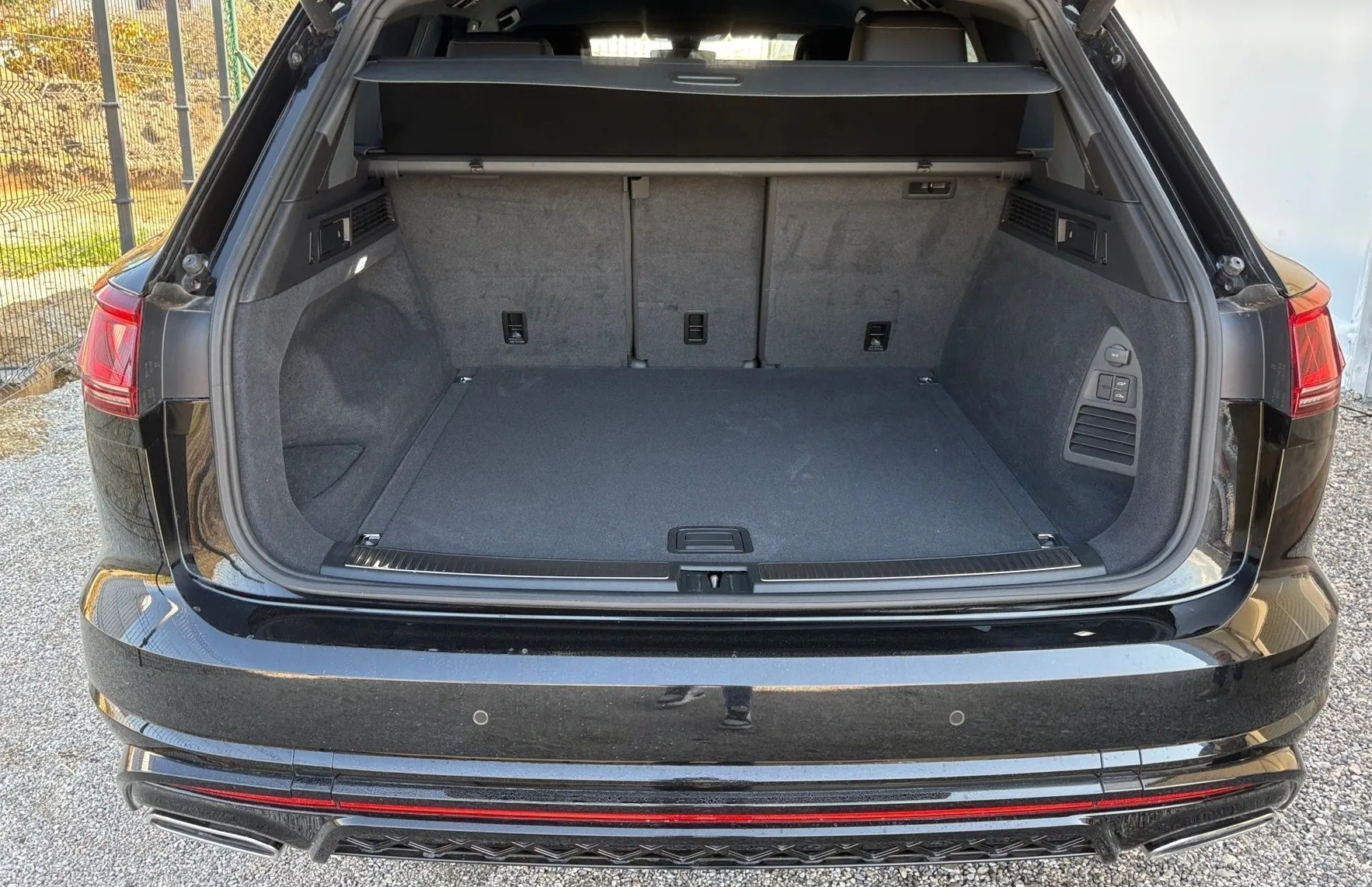 Zunanja slika - VW Touareg - V6 TDI BMT R-Line ... - 12