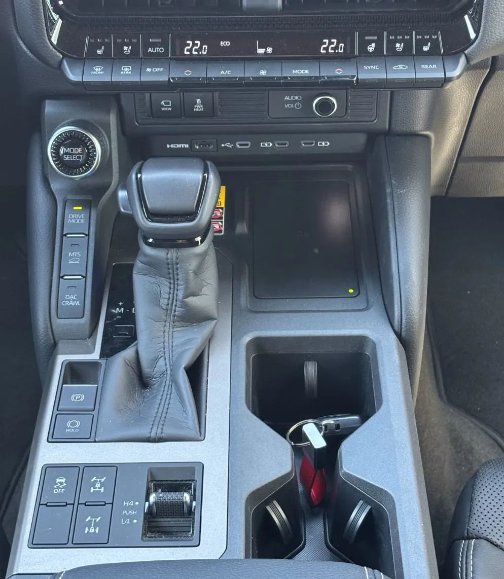Zunanja slika - Toyota Land Cruiser - 2.8 D-4D MHEV Executive Avt. - 13