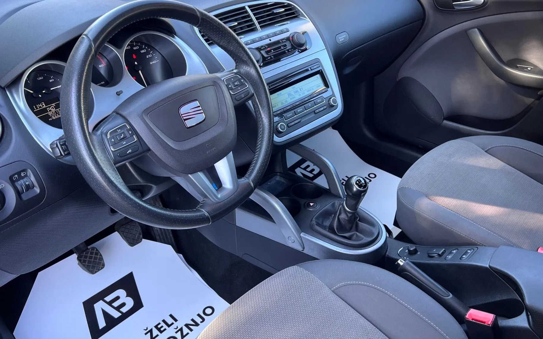 Notranja slika - Seat Altea - 1.6 TDI+1.LAST+SLO+TEMP+ALU+SAMO 95.013 km... - 10