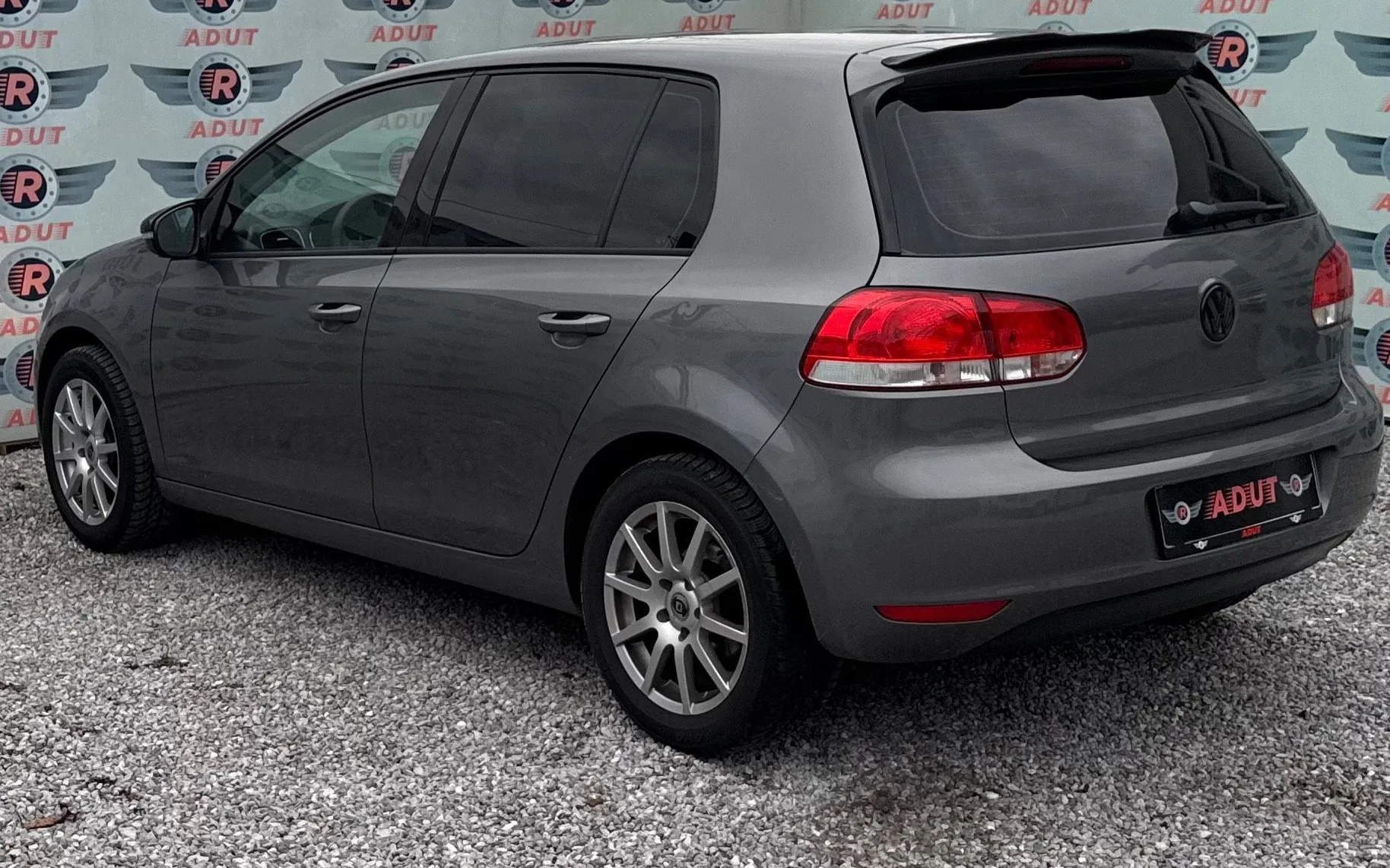 Zunanja slika - Volkswagen Golf - 1.6 TDI DPF Trendline 66  90  REDNO SERVIS... - 4