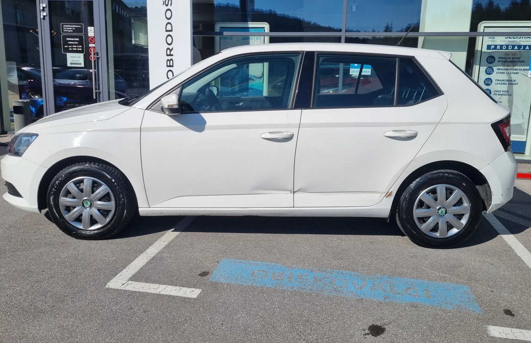 Zunanja slika - Škoda Fabia - 1.0 BENCIN - SLOVENSKO POREKLO + 1. LASTNIK - 4