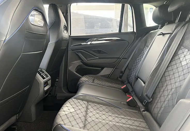 Zunanja slika - Volkswagen Tiguan - R-Line 1.5 eTSI DSG-KLJUKA-BLACK STYLE- - 10