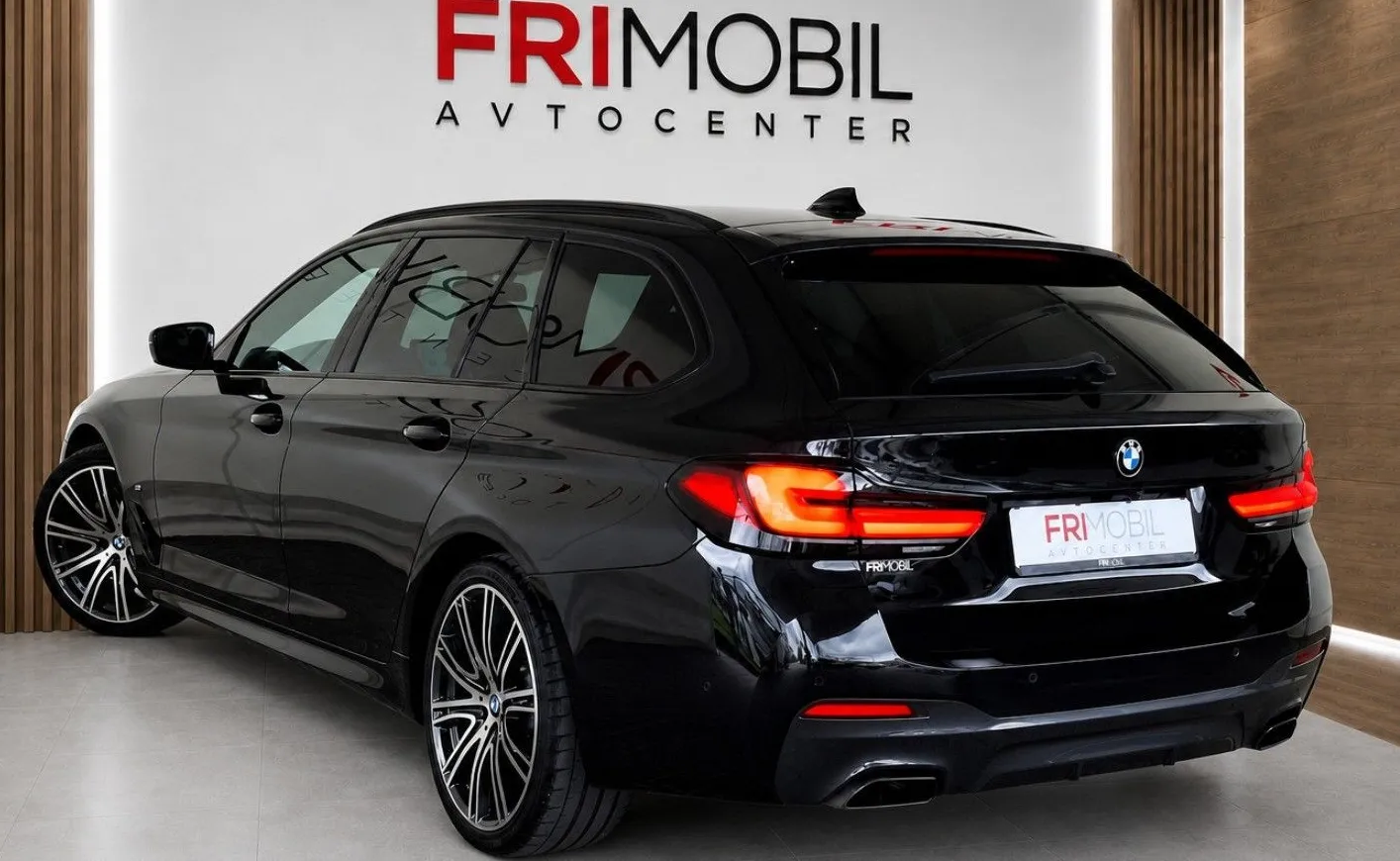 Zunanja slika - BMW Serija 5 - Touring: 530d xDrive M-SPORT•4CONTROL•AIR•AMBIENT•ACC•AL - 4