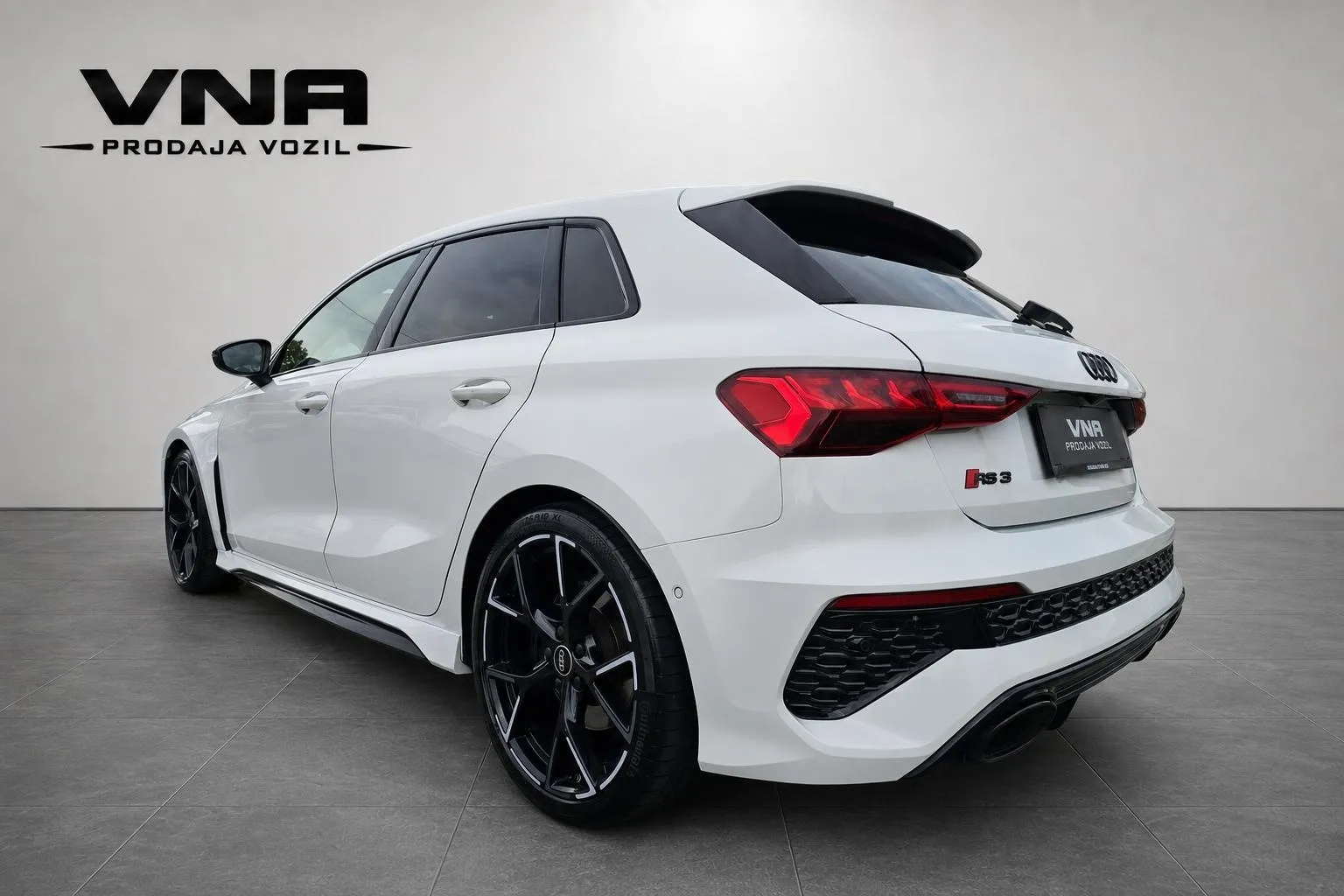 Zunanja slika - Audi RS3 - Sportback quattro TFSI |VIRTUAL|BANG|RADAR|KAMERA| - 4
