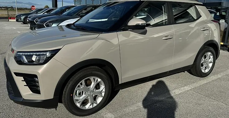 Zunanja slika - SsangYong Tivoli - 1.5 T-GDI Fresh 2WD M T - 2