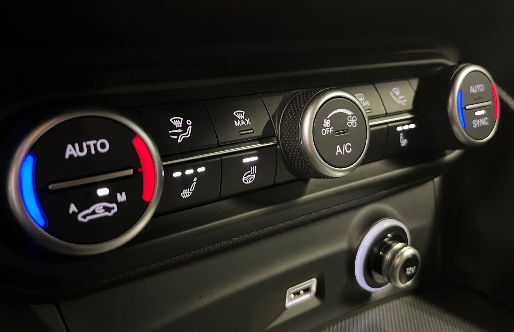 Zunanja slika - Alfa Romeo Stelvio - Q4 2.2 Multijet 210 Veloce Avt. - 17