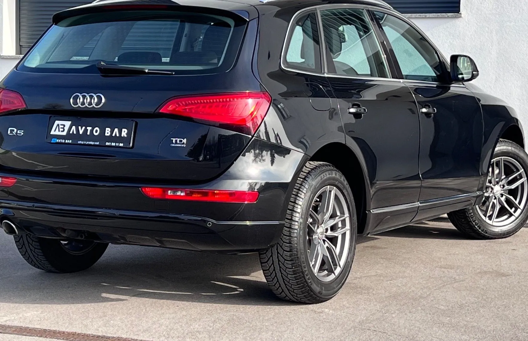 Zunanja slika - Audi Q5 - 2.0 TDI+Q+SLO+1.LAST+NAVI+XENON+ - 6