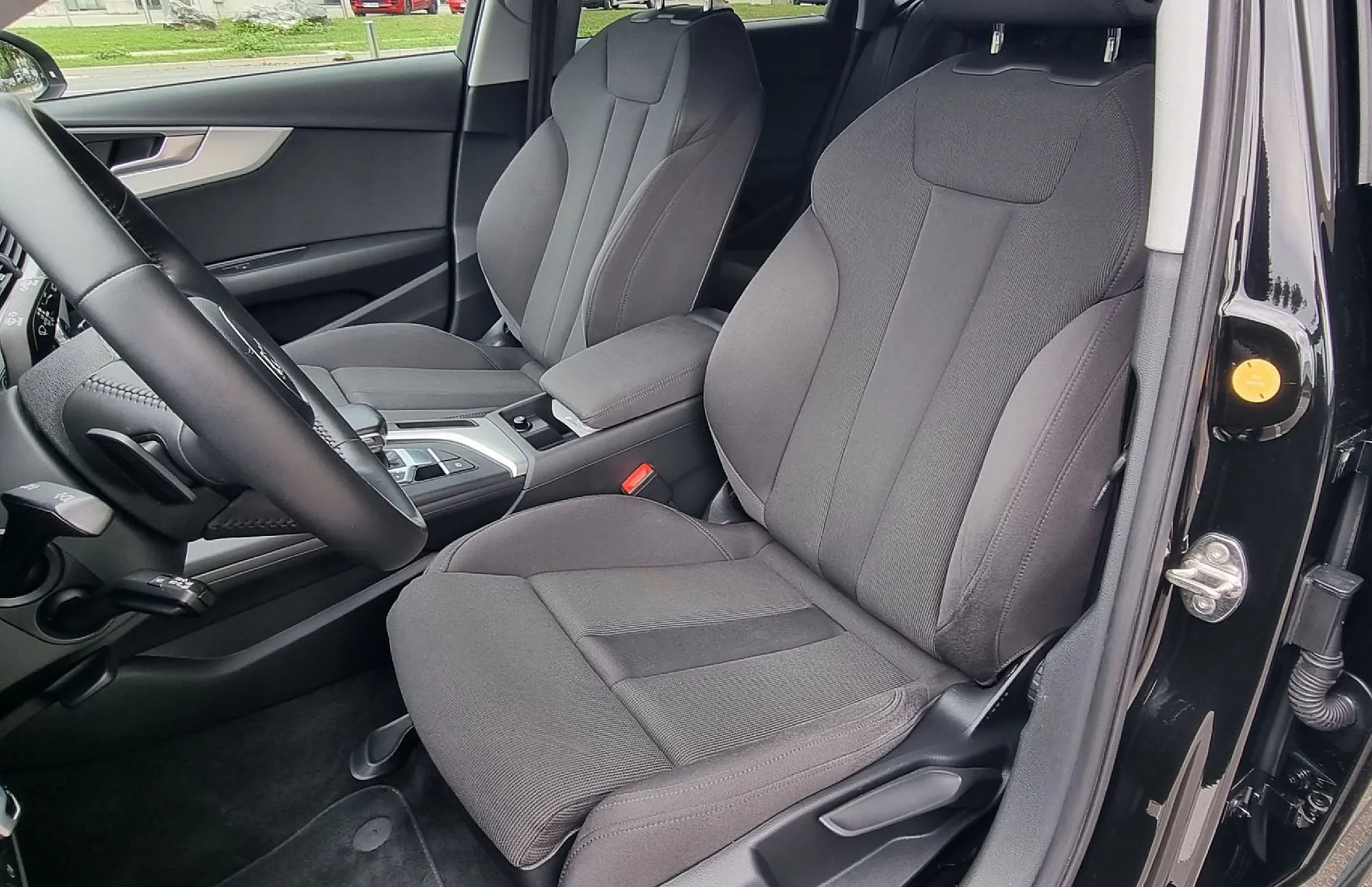 Zunanja slika - Audi A4 - Avant 2.0 TDI S tronic S-line - 11