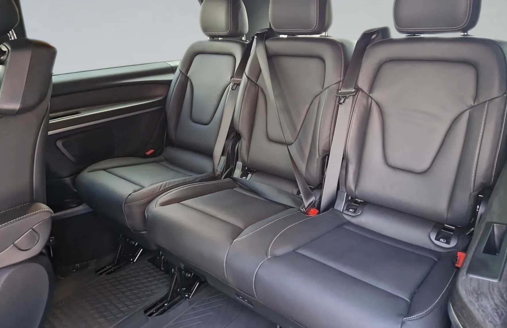 Zunanja slika - Mercedes-Benz V-Razred - V 300 d 4MATIC dolgi Avt. - 11