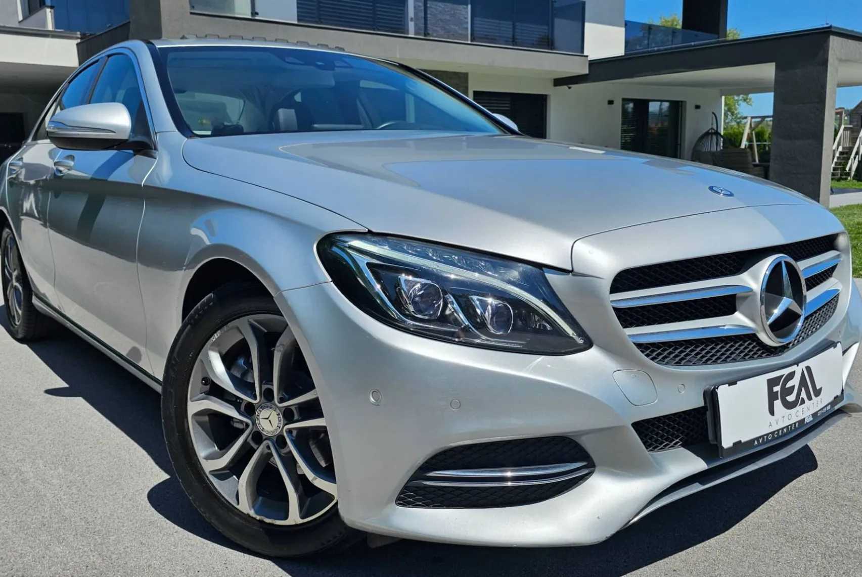 Zunanja slika - Mercedes-Benz C-Razred - C 220 D-AVT-SPORT-LED-HEAD UP-USNJE-ŠIBEDAH-1 LAS - 2