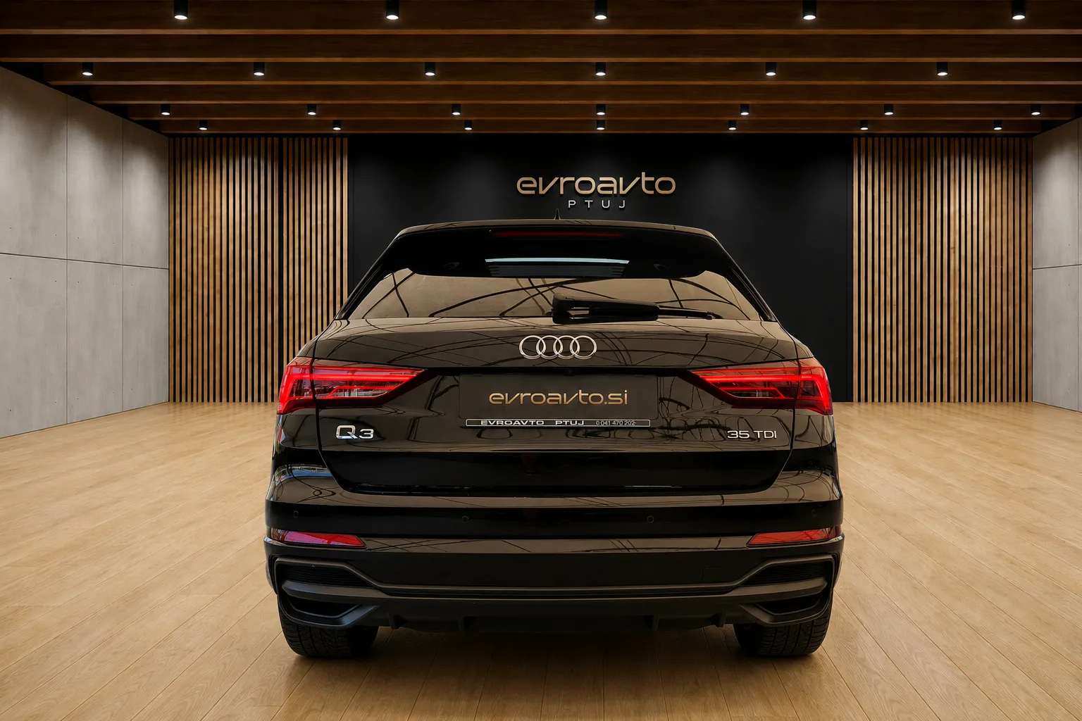 Zunanja slika - Audi Q3 - 35 TDI S line•Panoramska streha•Aktivni tempom KGV - 4
