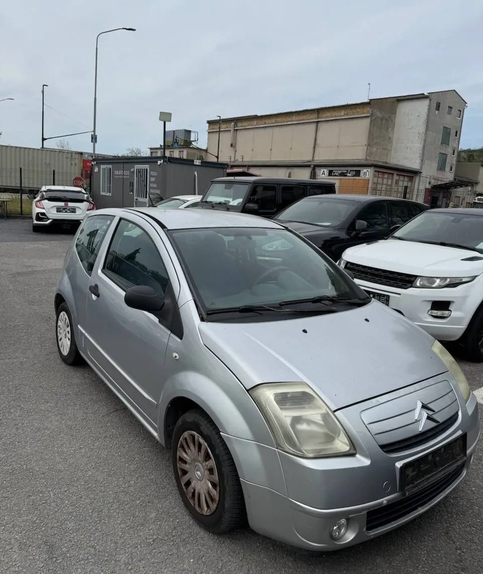 Zunanja slika - Citroën C2 - 1.1i 139.000km - 1