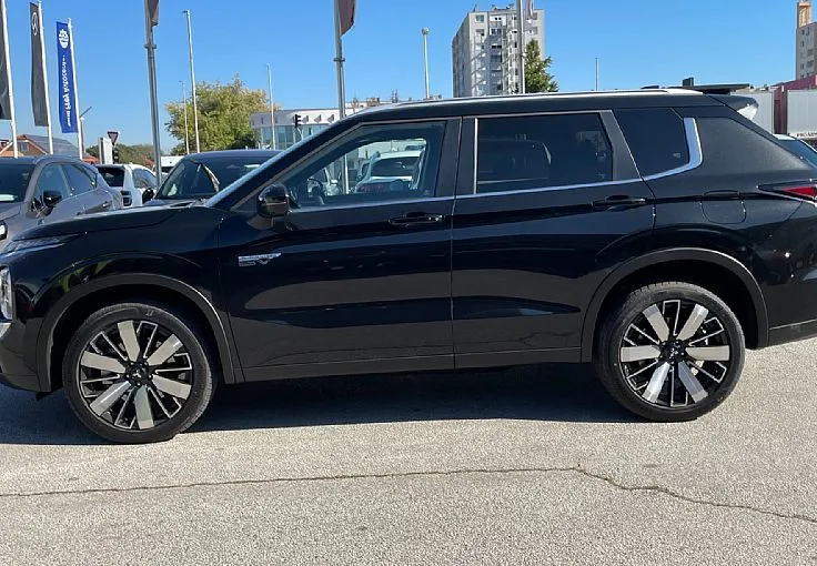 Zunanja slika - Mitsubishi Outlander - PHEV 4WD 2.4 Intense Avt. - 3