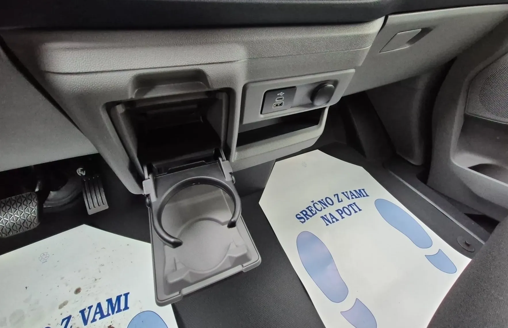 Zunanja slika - Ford E-Transit Custom - KOMBI TREND 217PS 71.4kWh L2 RWD - 15