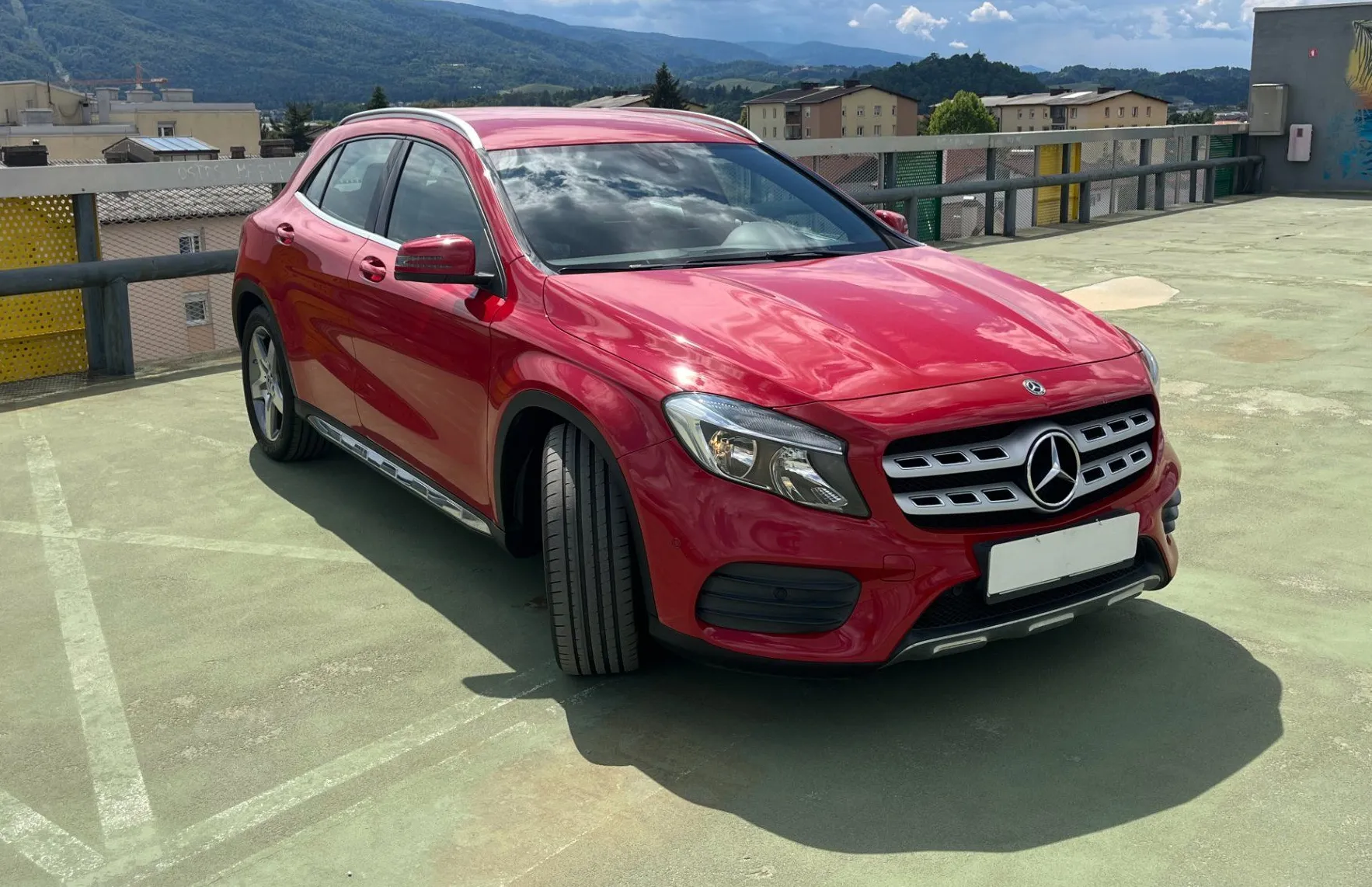 Zunanja slika - Mercedes-Benz GLA-Razred - GLA 200 d AMG Line Avt. NAVI. TEMPOMAT. F1 PRES. - 3