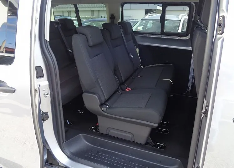 Zunanja slika - Opel Zafira - Vivaro 2.0 diesel avtomatik - 9 SEDEŽEV - 8