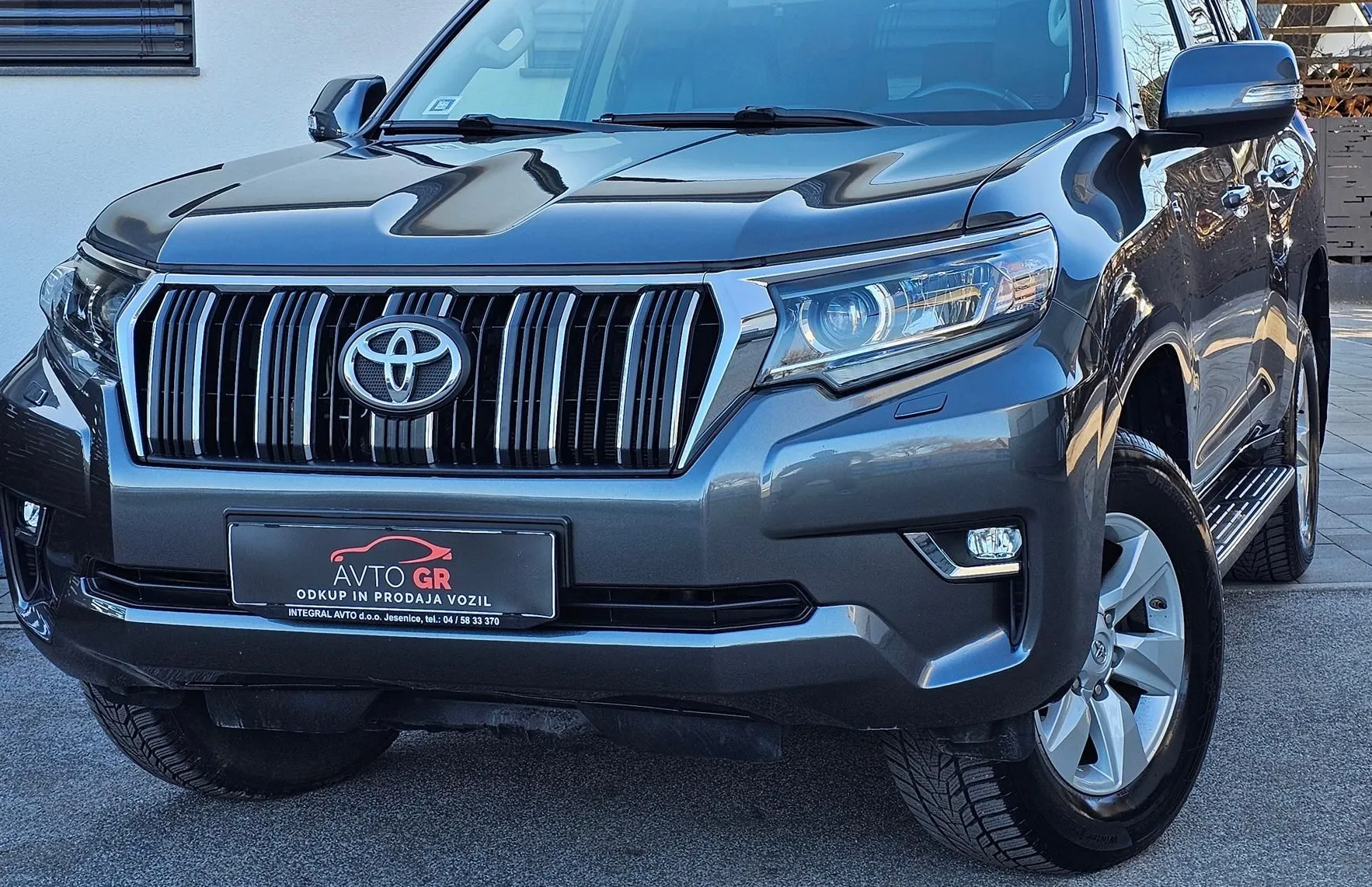 Zunanja slika - Toyota Land Cruiser - 2.8 D-4D AWD Premium-Le 165.000 km- EL.Sede  382 i-K - 15