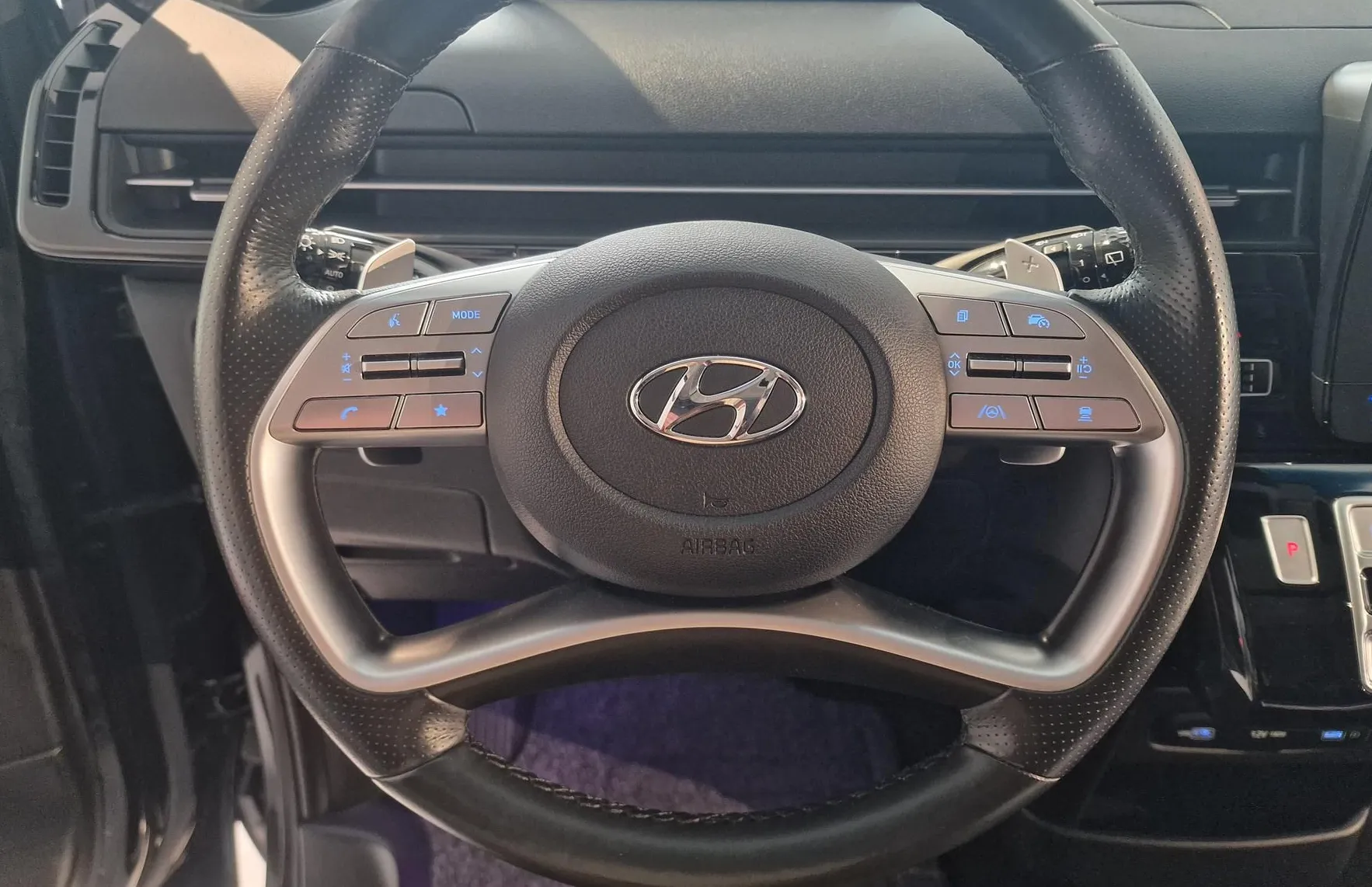 Zunanja slika - Hyundai Staria - 2.2 CRDI 4llrad Signature VIRTUAL|KEYLESS|360|BO - 13