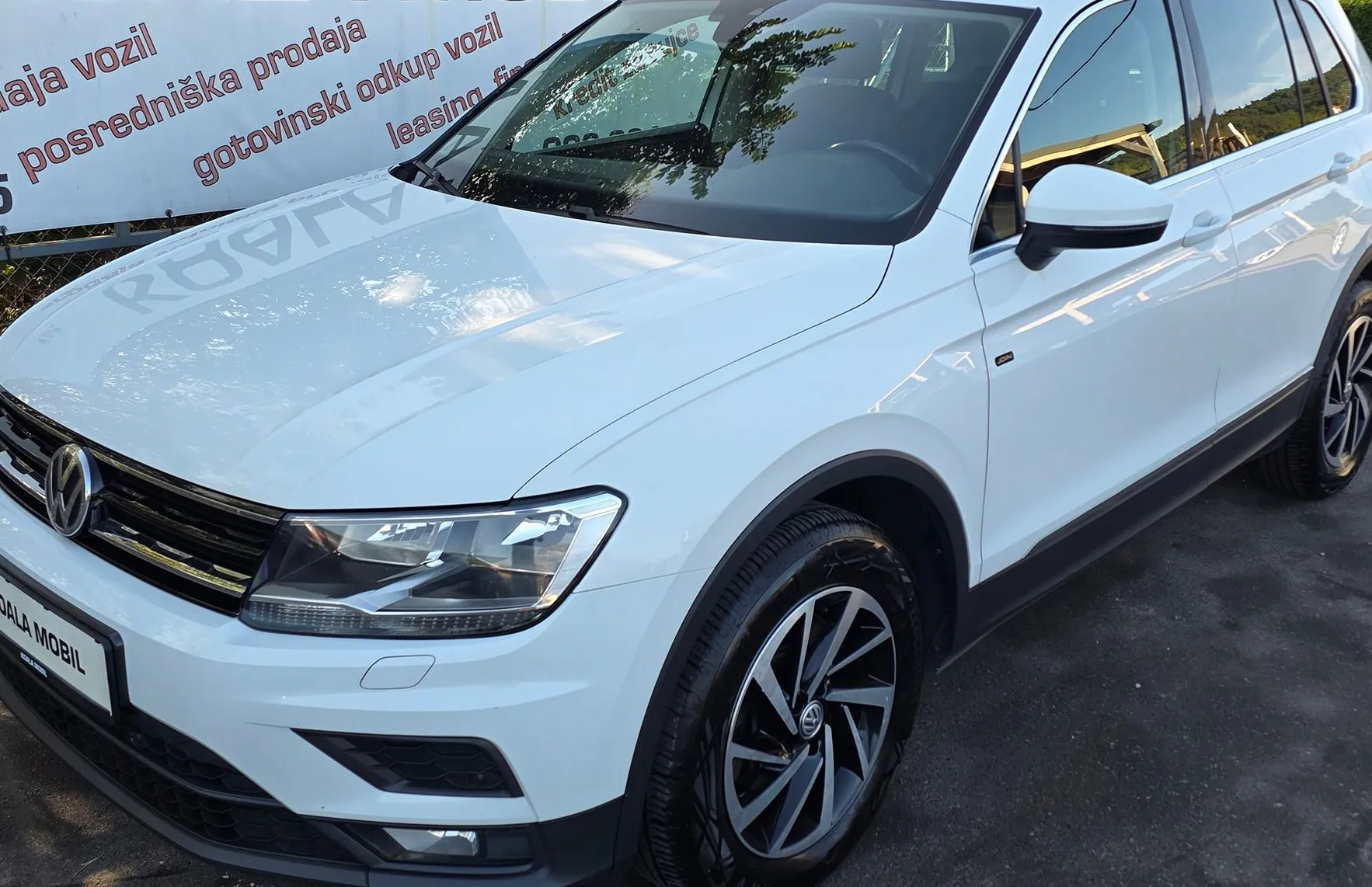 Zunanja slika - Volkswagen Tiguan - 2.0 TDI BMT DSG 4MOTION ALU-NAVI-GRETJE SŽ-1.LAST - 8