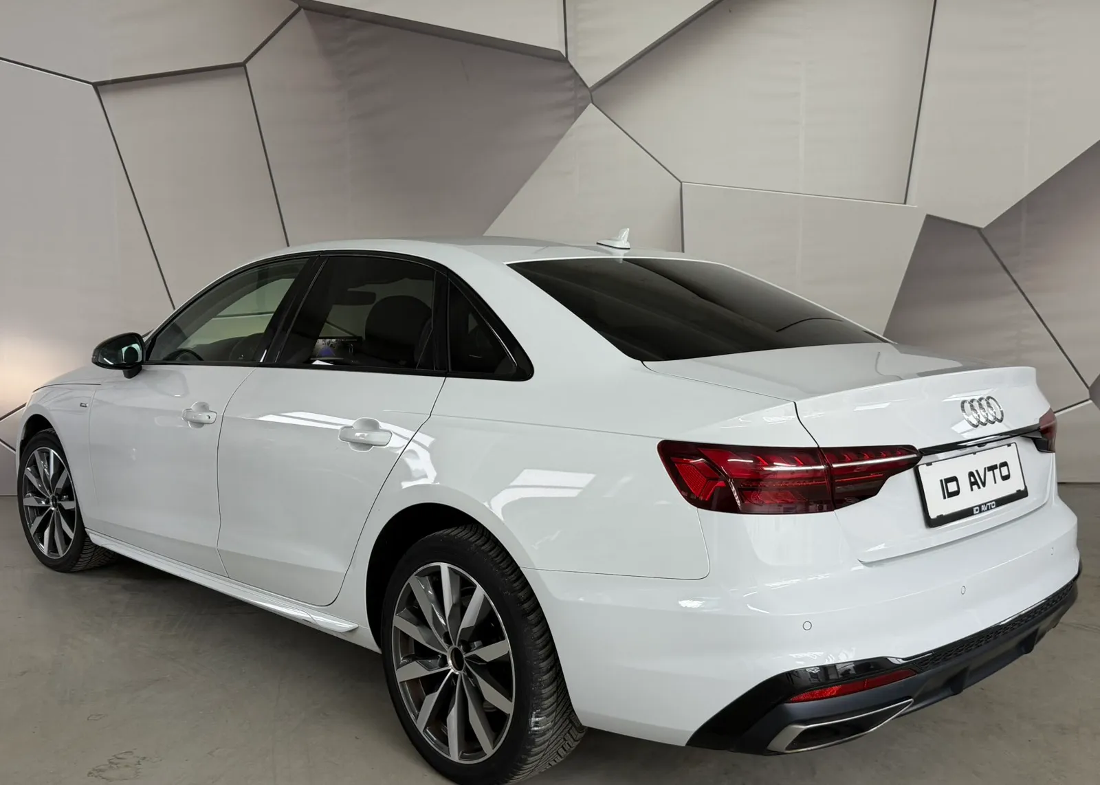 Zunanja slika - Audi A4 - LIMUZINA 35 TDI S LINE - 3
