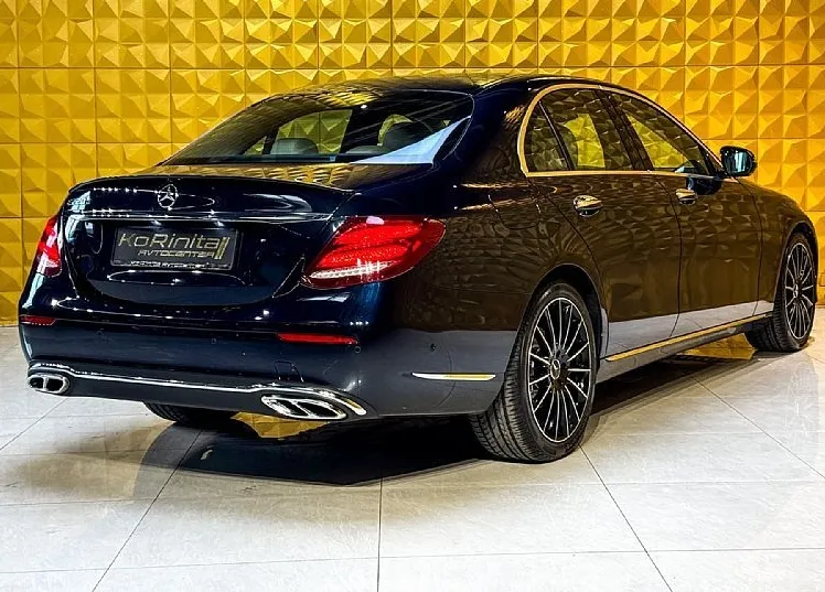 Zunanja slika - Mercedes-Benz E-Razred - E 220d KAMERA-AMBI-BURMESTER-GRETJE-F1... - 11