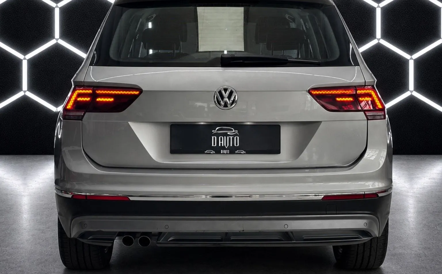 Notranja slika - Volkswagen Tiguan - 4motion 2.0 TDI BMT Highline DSG+LED+ACC+KLJUKA - 7