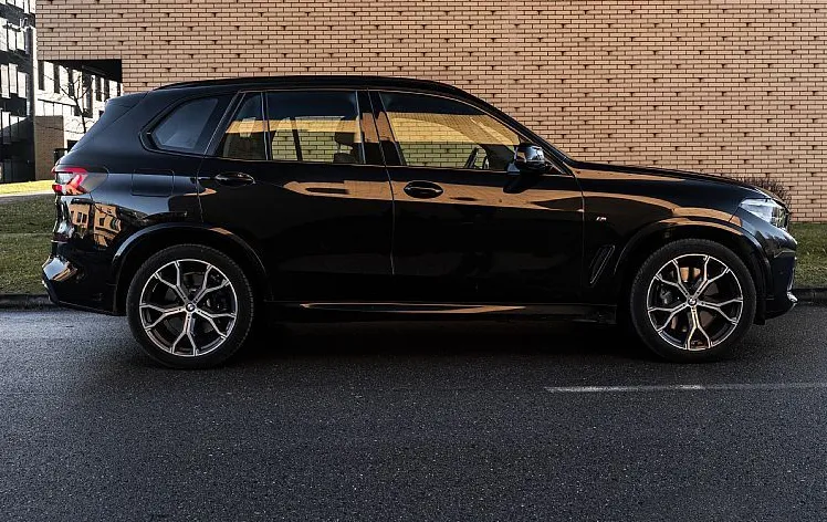 Zunanja slika - BMW X5 - serija : xDrive40d - Msport - LED - Memory - 20 col - Radar - 4
