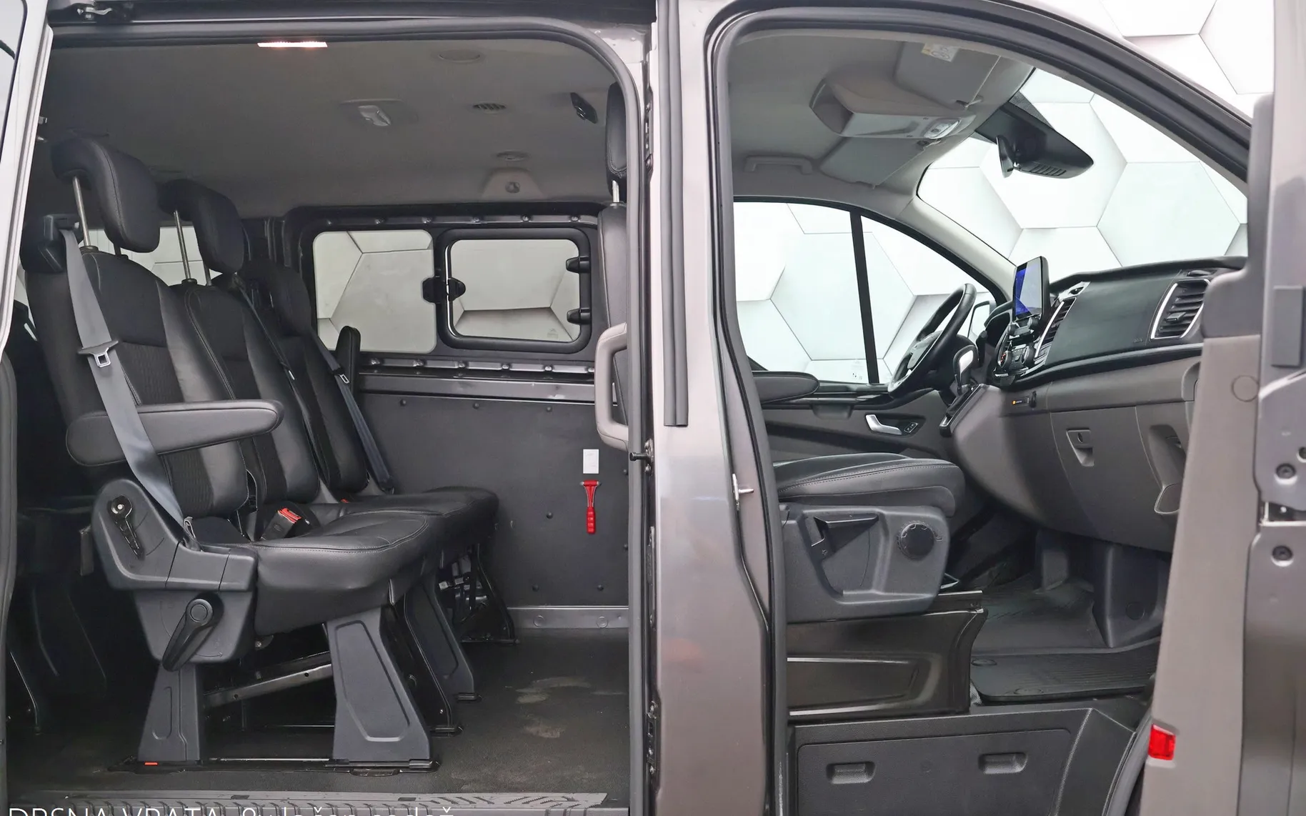 Zunanja slika - Ford Transit Custom Combi - Transit 2.0 TDCi Powershift 185KM - 10
