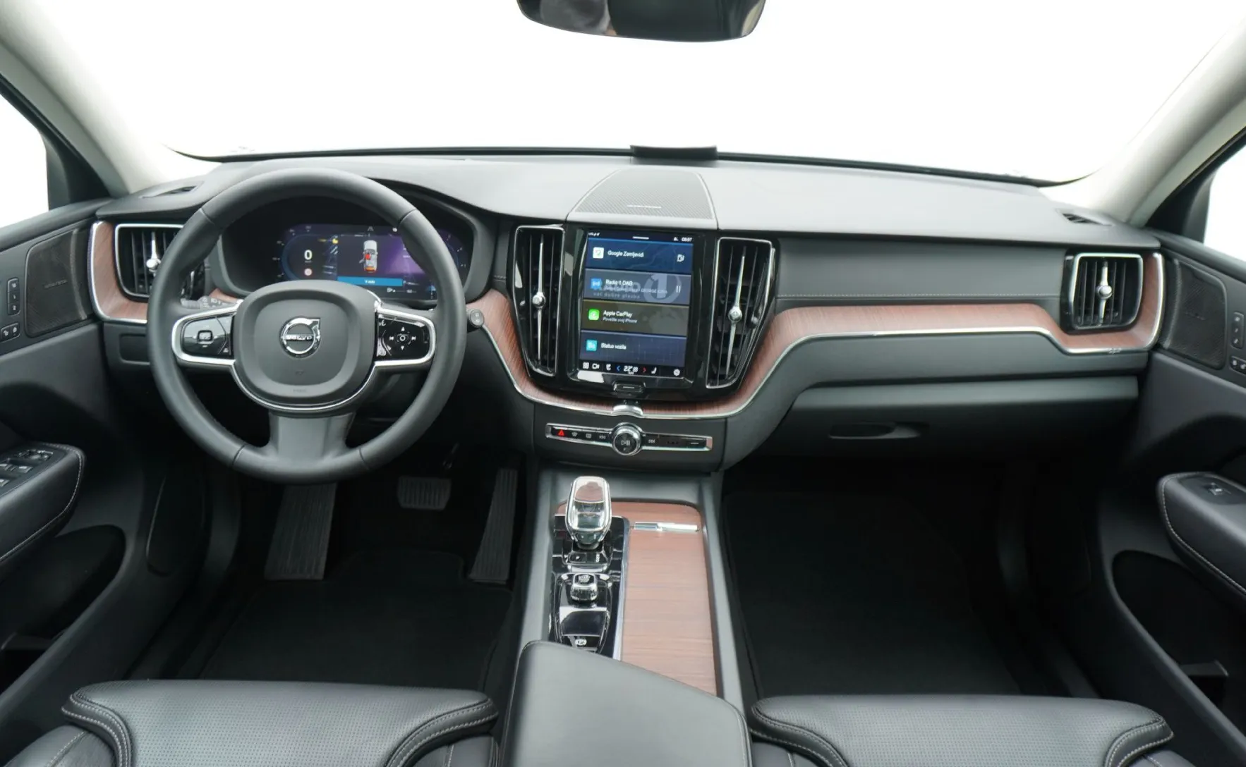 Zunanja slika - Volvo XC60 - B4D AWD Inscription Avt. - 8