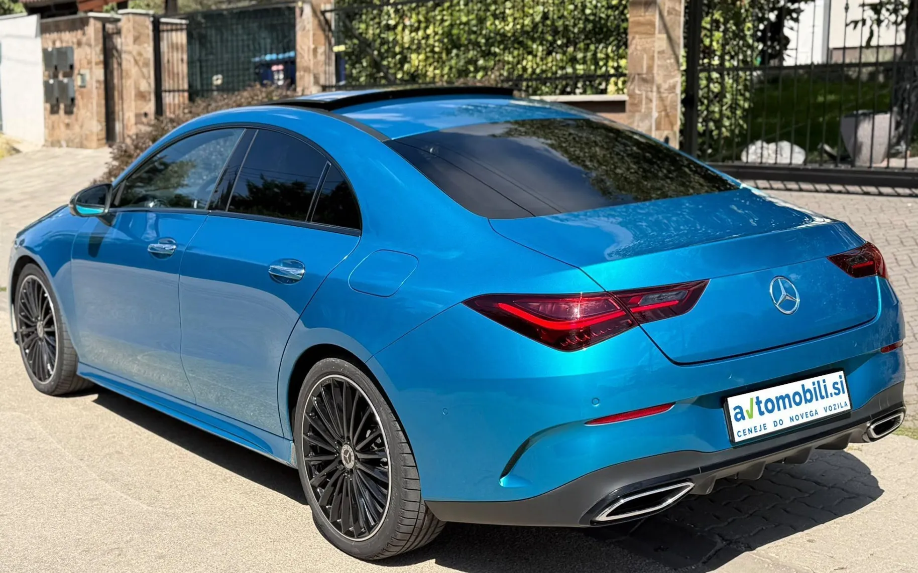 Zunanja slika - Mercedes-Benz CLA-Razred - 180d |AMG|Pano|Facelift|360K|Memory|HUD|Burmester| - 4