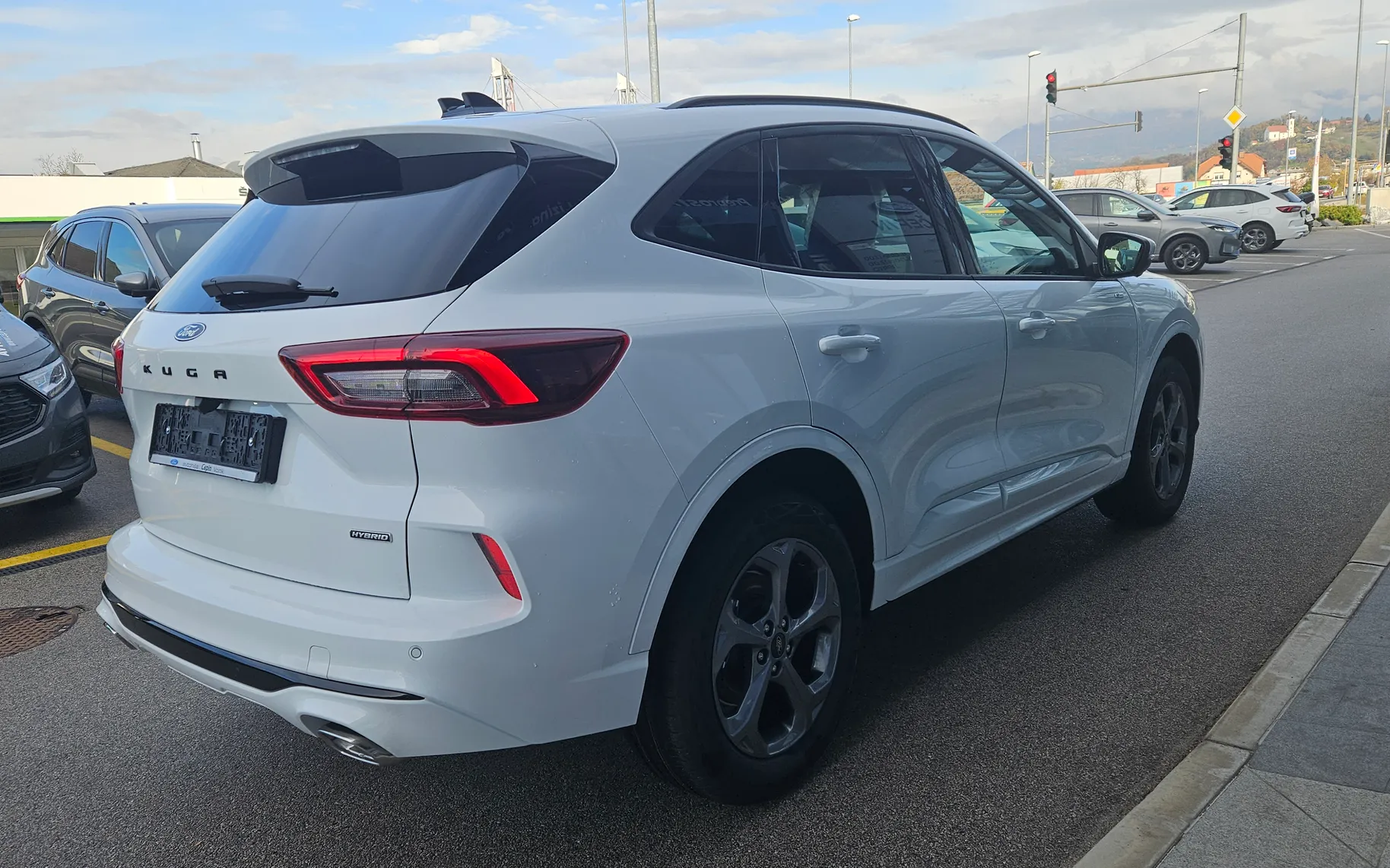 Zunanja slika - Ford Kuga - 2.5 Duratec FHEV ST-Line - 7