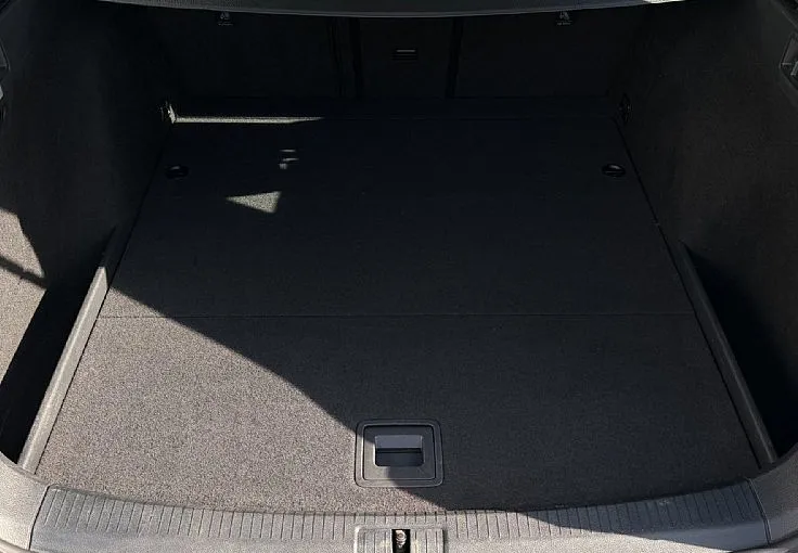 Zunanja slika - VW Golf - Variant 1.6 TDI - LED - NAVI - VELIK EKRAN - ALU15 - PDC2x - 12