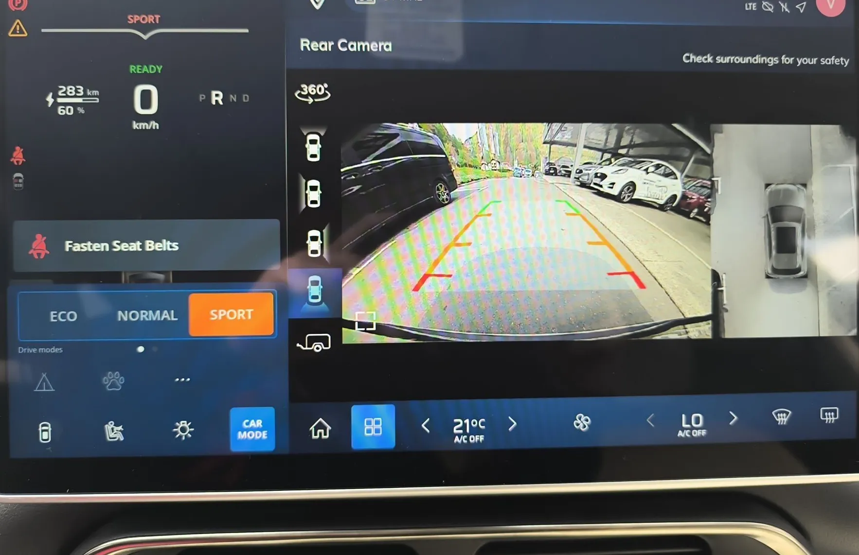 Zunanja slika - Vinfast VF8 - 87.7kWh AWDPlus408PS-GRATIS POLNILNICA 22KW-ZALOGA - 14