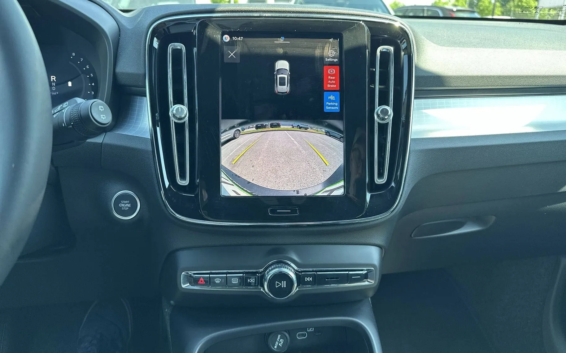 Notranja slika - Volvo XC40 - B3P Core Avt - 17