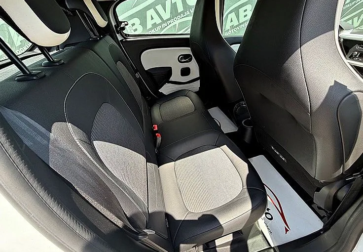 Zunanja slika - Renault Twingo - SCe 65+ALU+TEMPOMAT+LED+SERVISIRAN+BREZ POLOGA+TOP - 11