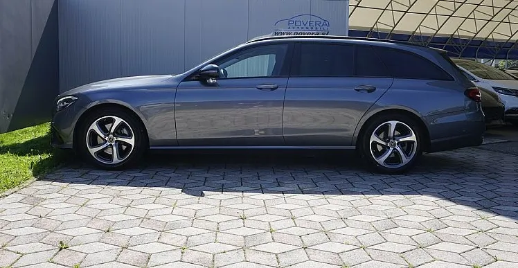 Zunanja slika - Mercedes-Benz E-Razred - E 220 d T Avangarde+ LED+NAVI+18 COL ALU +PRIKLOP+ - 8