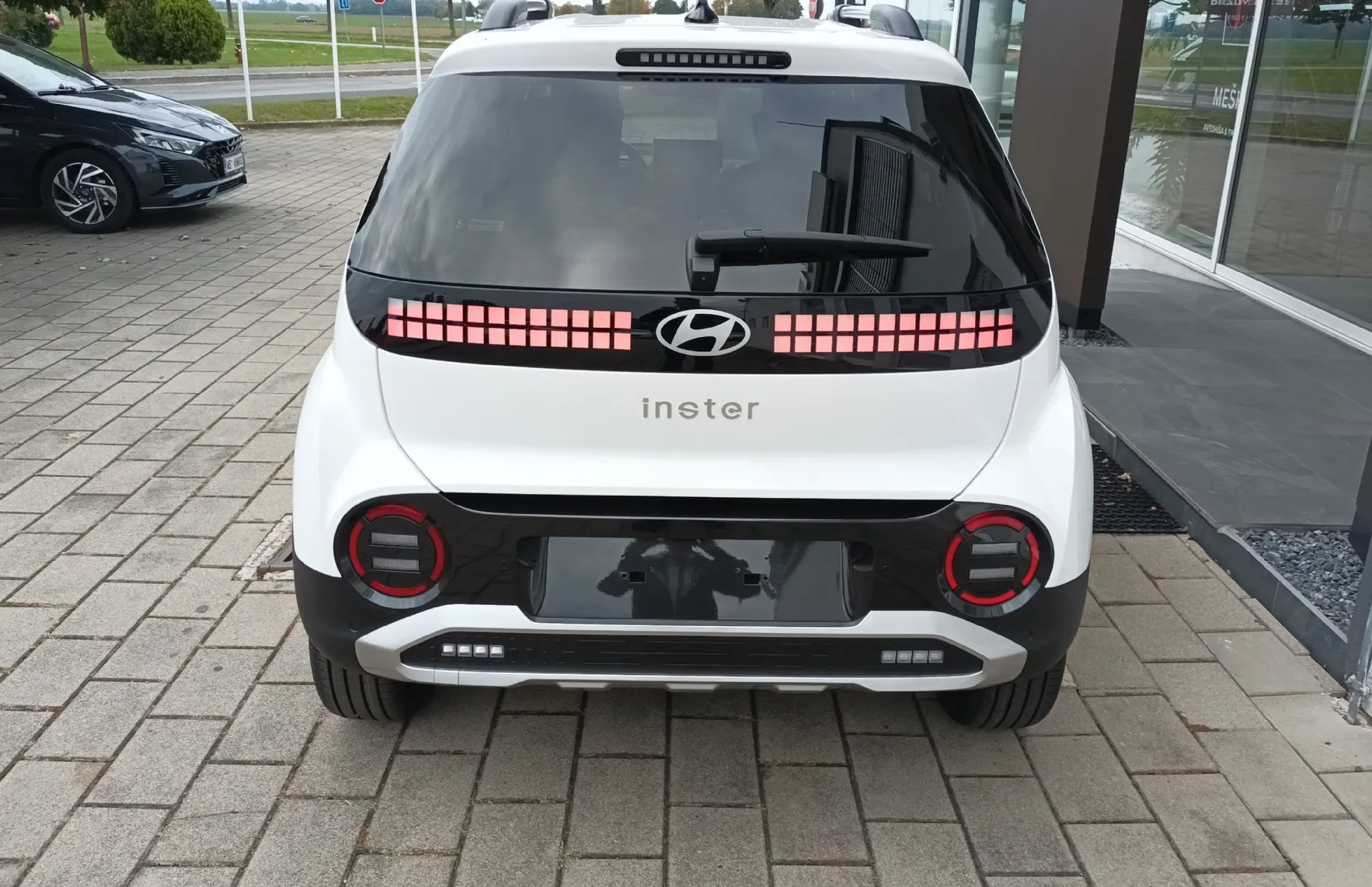 Zunanja slika - Hyundai Inster - 84kW 49 kWh PREMIUM 17.WINTER - 3