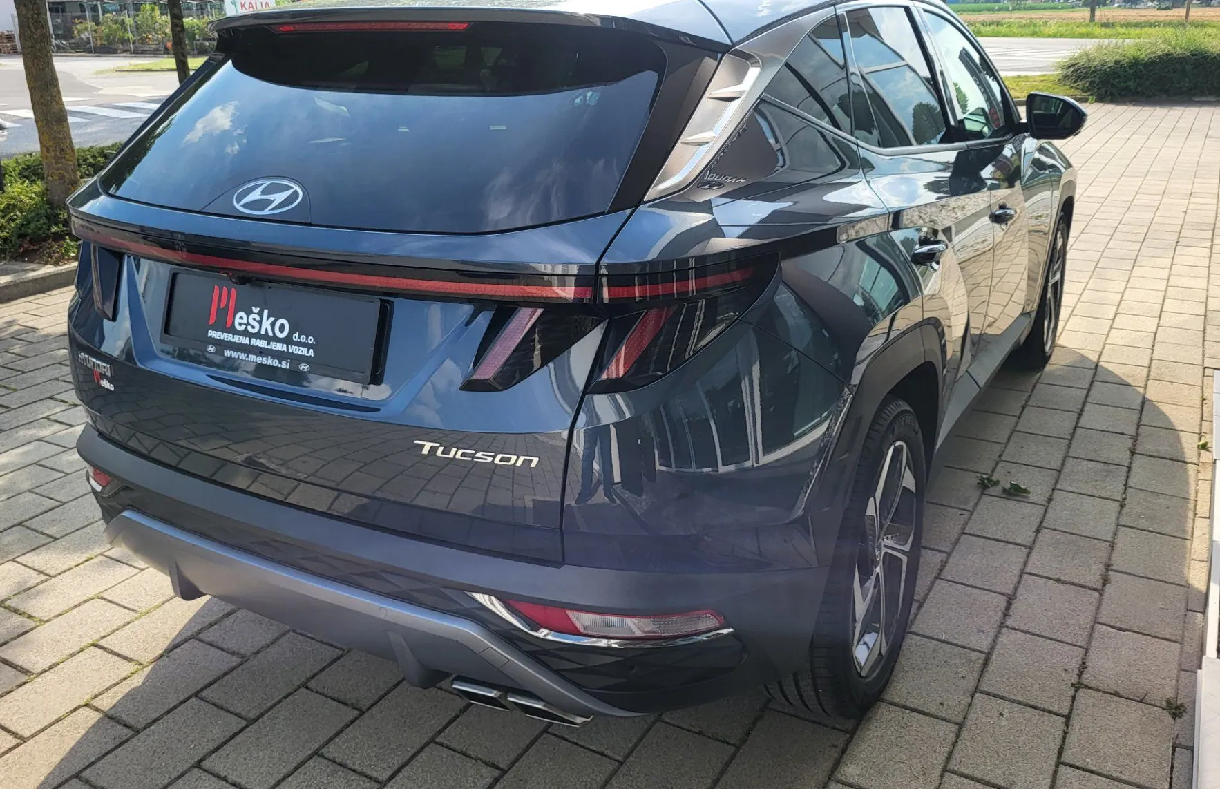 Zunanja slika - Hyundai Tucson - 1.6 T GDI Impression DCT slo-1last-tov.garan-servi - 6