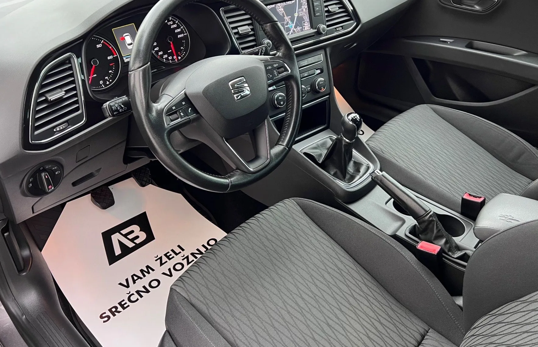 Zunanja slika - Seat Leon - 1.6 TDI+SLO+ALU+NAVI+PDC+LED - 11