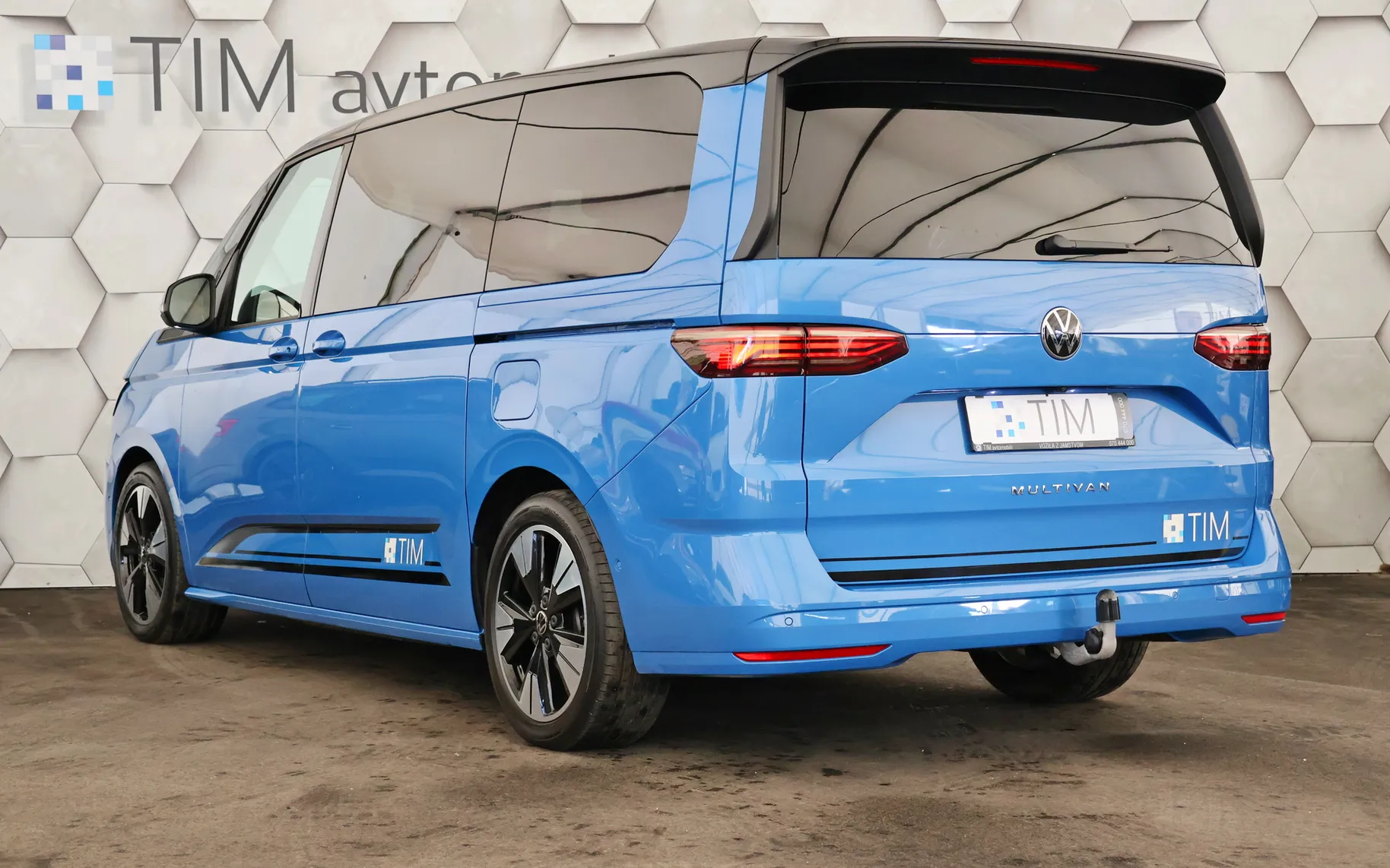 Zunanja slika - Volkswagen Multivan - T7 L2 2.0 TDI DSG Edition 150KM - 4