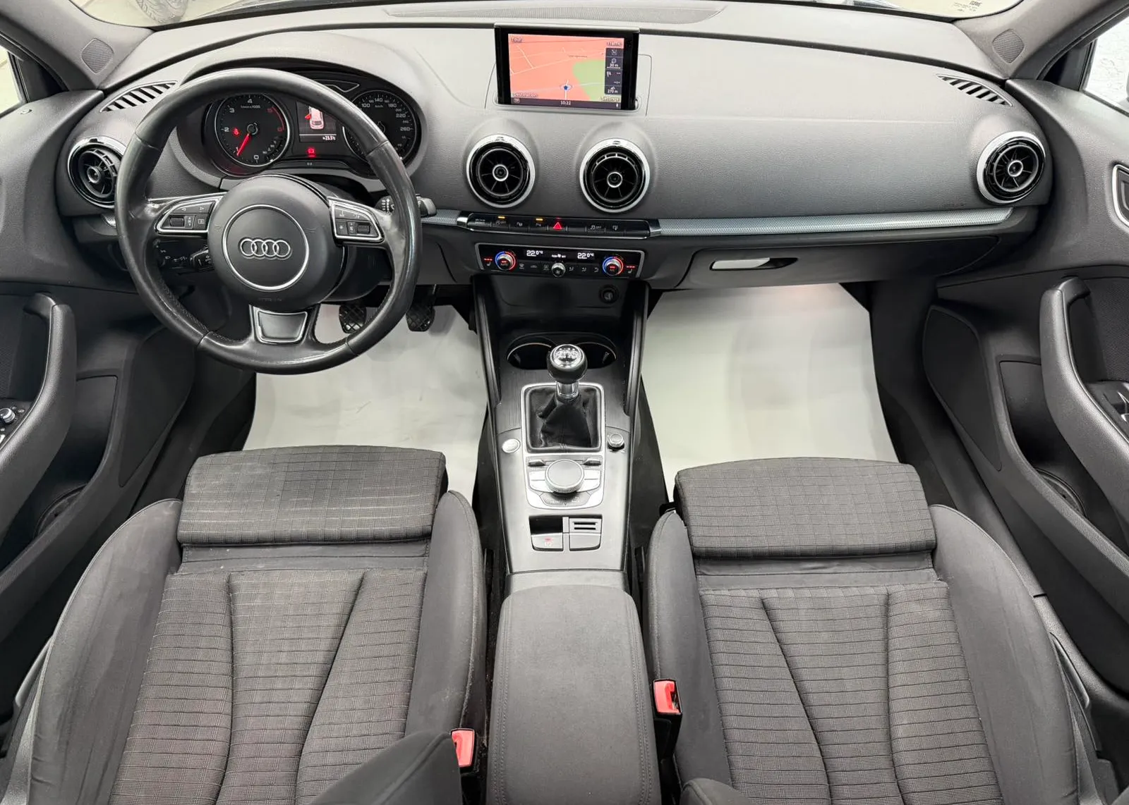 Zunanja slika - Audi A3 - 2,0 TDI Ambiente - 3