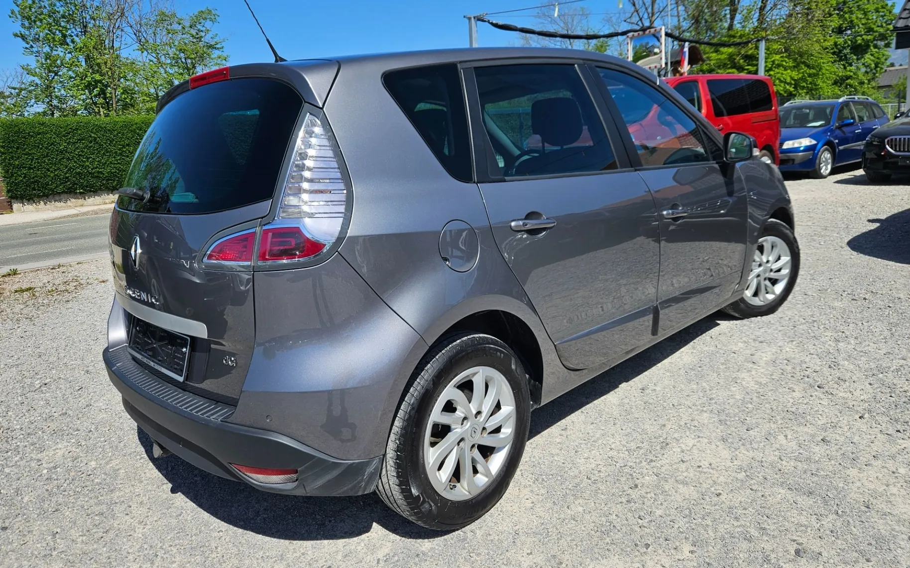Zunanja slika - Renault Scenic - Scénic dCi 95 Limited  SLO... - 3