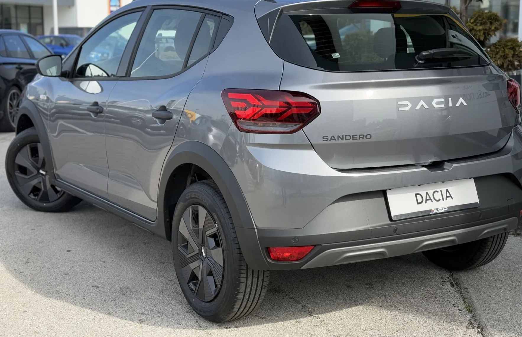 Zunanja slika - Dacia Sandero - 1.0 TCe 110 Stepway Essential - 3