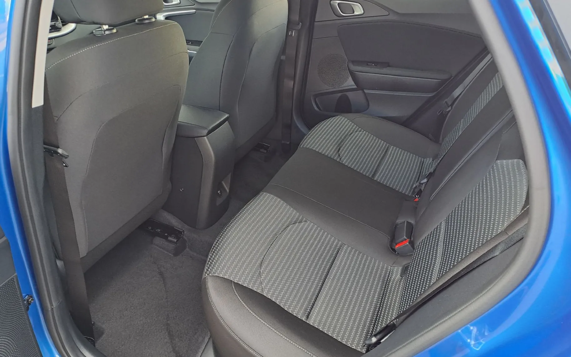 Zunanja slika - KIA XCeed - 1.0 T-GDi LX SMART ISG. M T 84.6 kW - 5