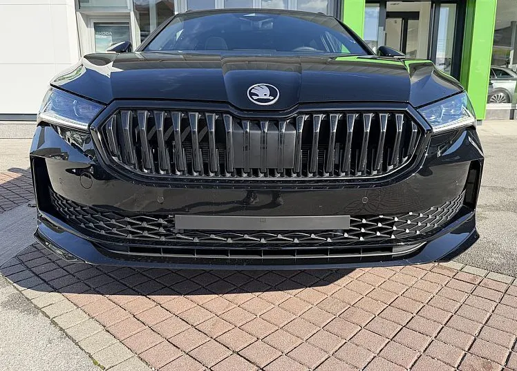 Zunanja slika - Škoda Superb - 1.5 TSI PHEV Sportline Combi 150 kW DSG - AKCIJA - - 2