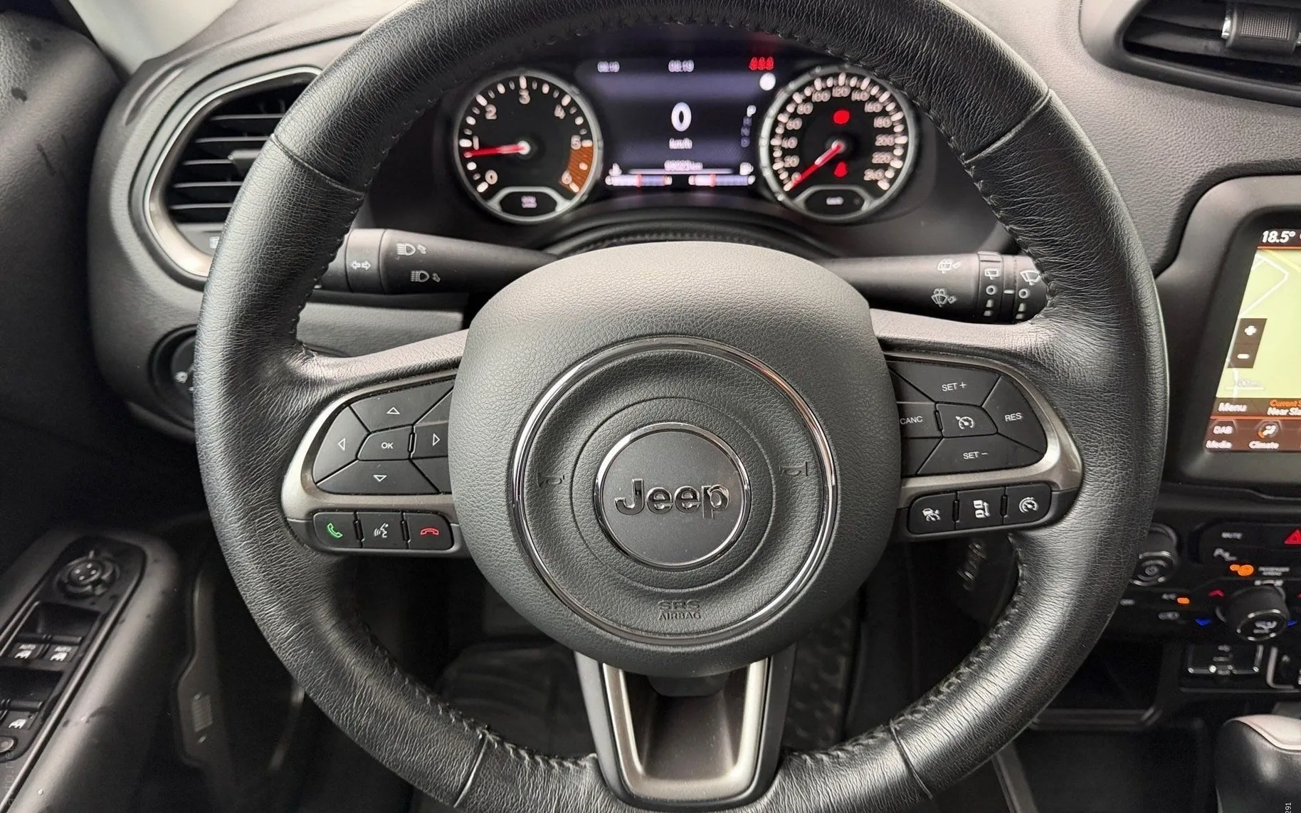 Notranja slika - Jeep Renegade - 1.6 MultiJet Limited TCT-LED-Tempomat-Vlečna klj.. - 8