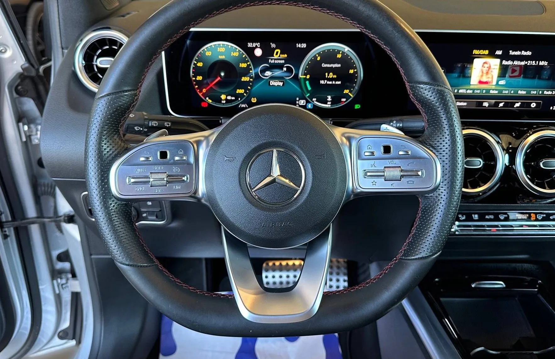 Zunanja slika - Mercedes-Benz B-Razred - 200 AMG LINE MULTIBEAM TEM KAMERA PDC NAVI TOP - 15