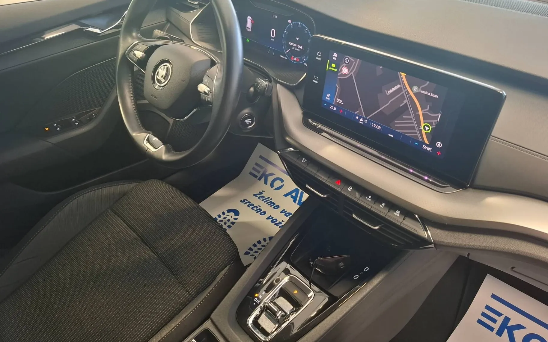 Notranja slika - Škoda Octavia - Combi 2.0 TDI DSG-NAVI-PDC-ACC-FULL LED-ALU- - 9